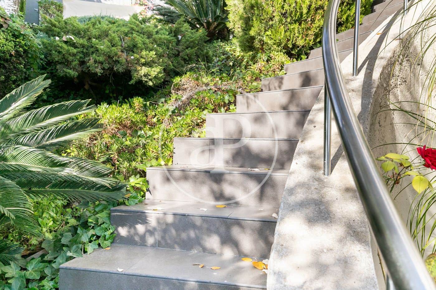 4 soveværelse Villa til salg i Esplugues de Llobregat med swimmingpool - € 2.940.000 (Ref: 7219003)