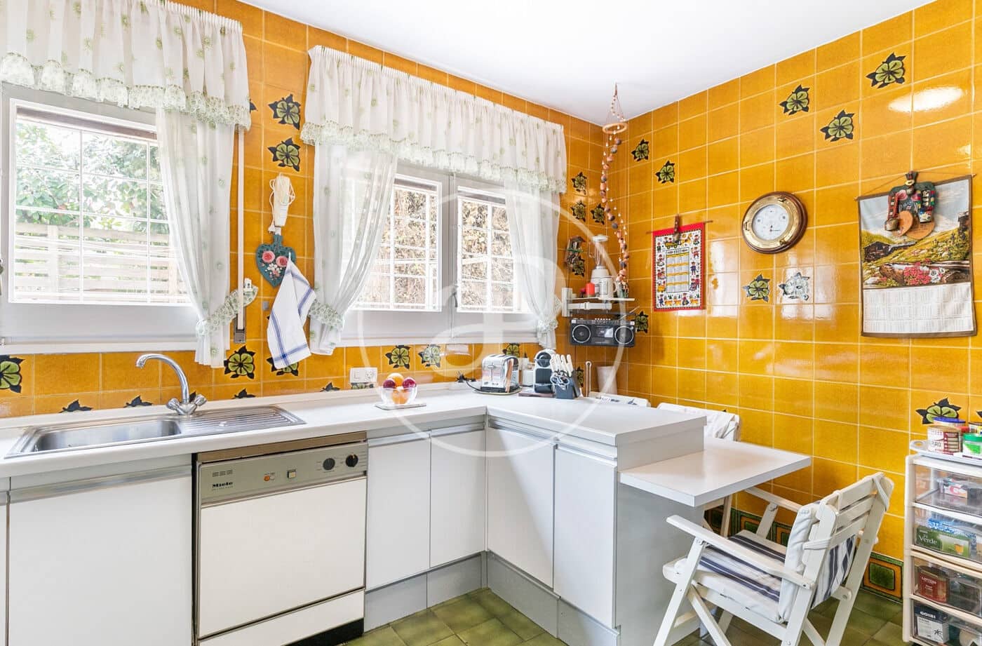 9 slaapkamer Villa te koop in Sant Just Desvern - € 1.620.000 (Ref: 7431852)