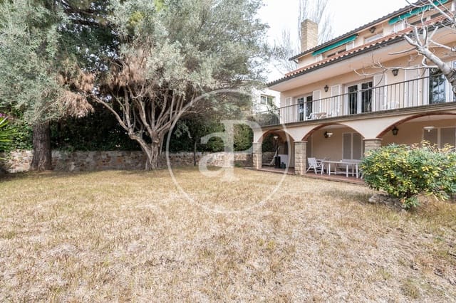 9 slaapkamer Villa te koop in Sant Just Desvern - € 1.620.000 (Ref: 7431852)