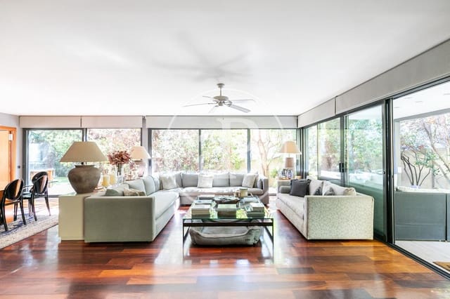 5 bedroom Villa for sale in Sarrià, Barcelona city with pool - € 3,395,000 (Ref: 7816810)