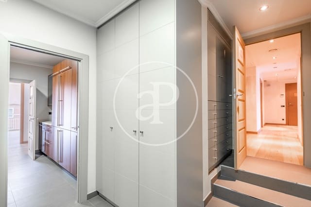 3 bedroom Penthouse for sale in Sant Gervasi - Galvany, Barcelona city - € 2,600,000 (Ref: 7863548)