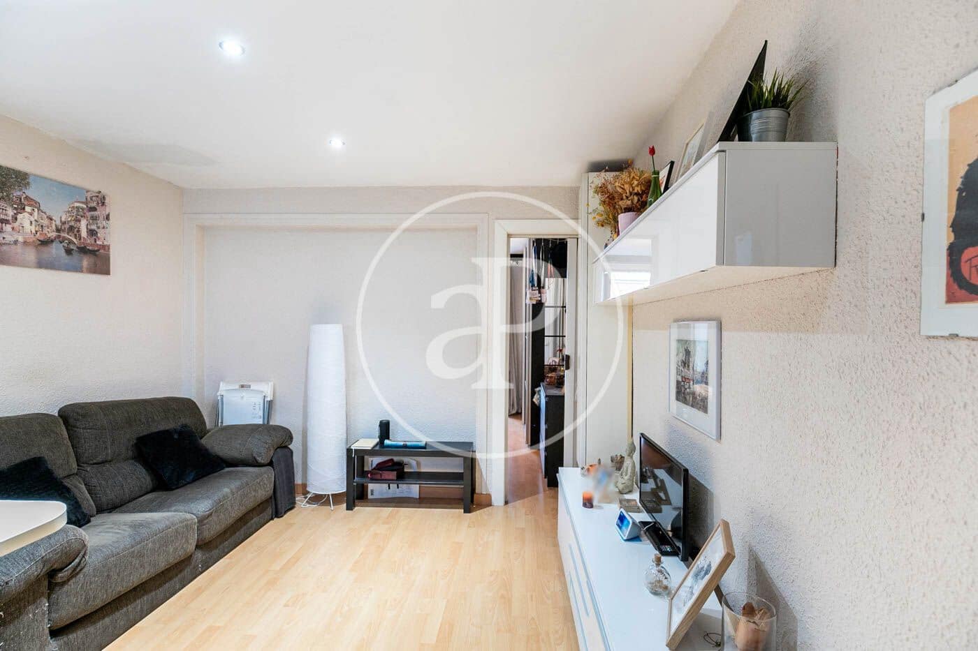 2 bedroom Flat for sale in La Vila de Gràcia, Barcelona city €