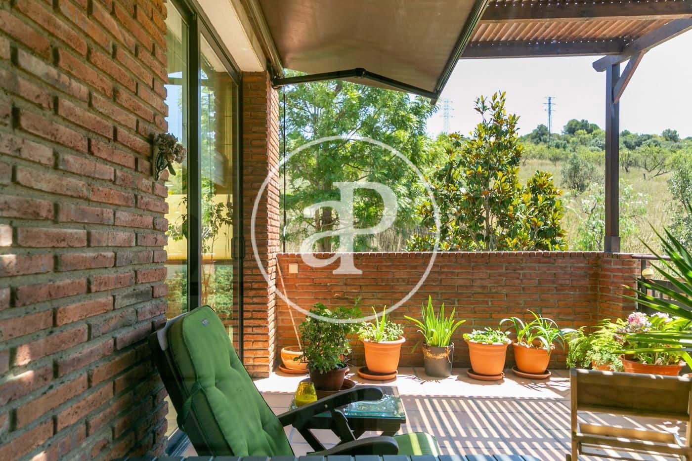 6 soveværelse Villa til salg i Sant Just Desvern - € 1.250.000 (Ref: 7875835)