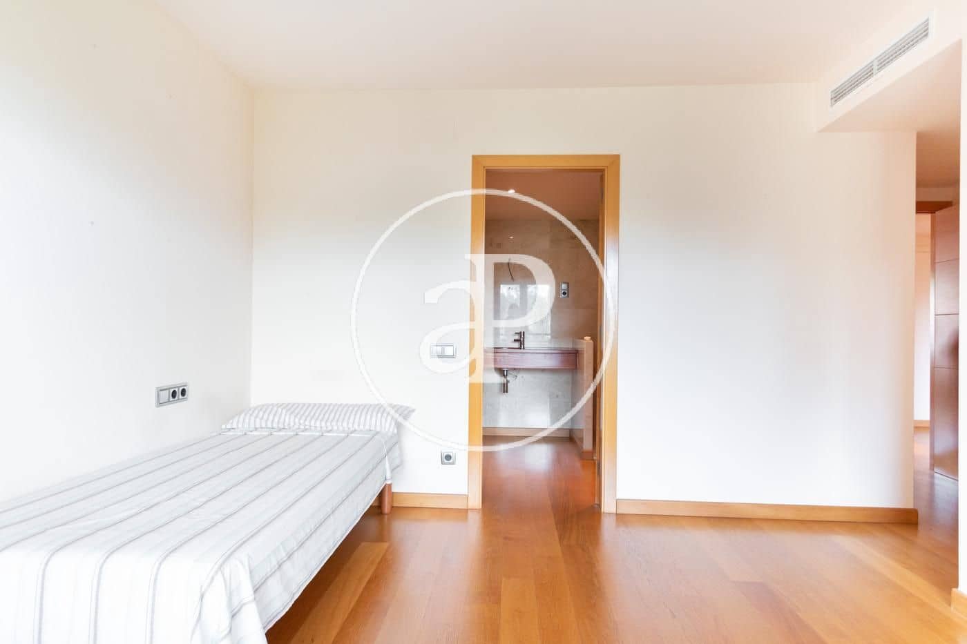 7 soveværelse Villa til salg i Sant Cugat del Valles med swimmingpool - € 2.185.000 (Ref: 7886491)