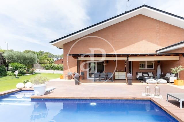 5 soveværelse Villa til salg i Sant Quirze del Vallès med swimmingpool - € 1.080.000 (Ref: 7886520)