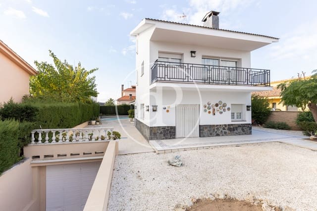 5 makuuhuone Huvila myytävänä paikassa Sabadell mukana uima-altaan - 795 000 € (Ref: 7886551)