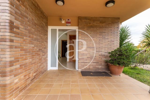 4 bedroom Villa for sale in Sabadell - € 800,000 (Ref: 7886566)