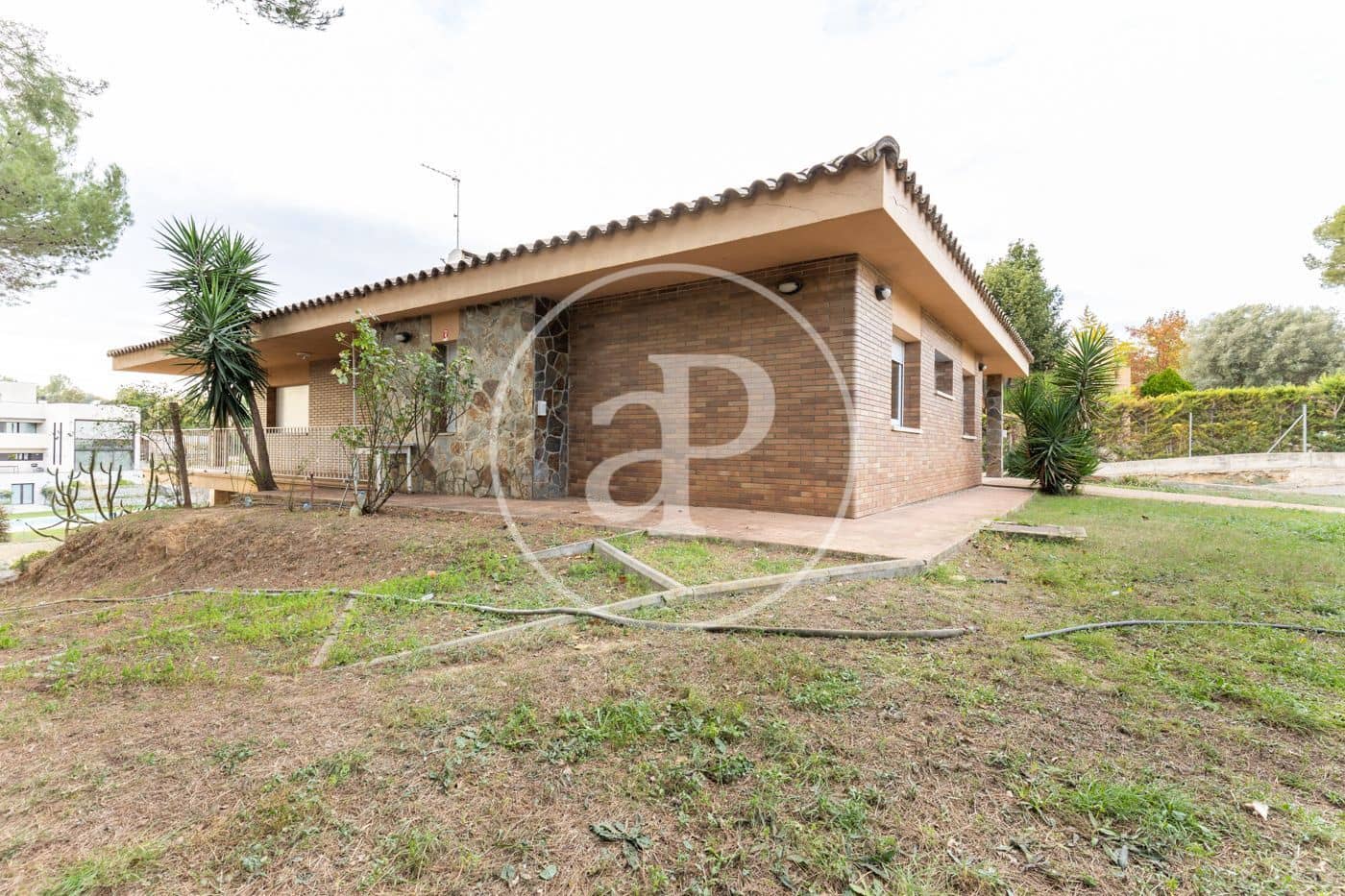 4 bedroom Villa for sale in Sabadell - € 800,000 (Ref: 7886566)