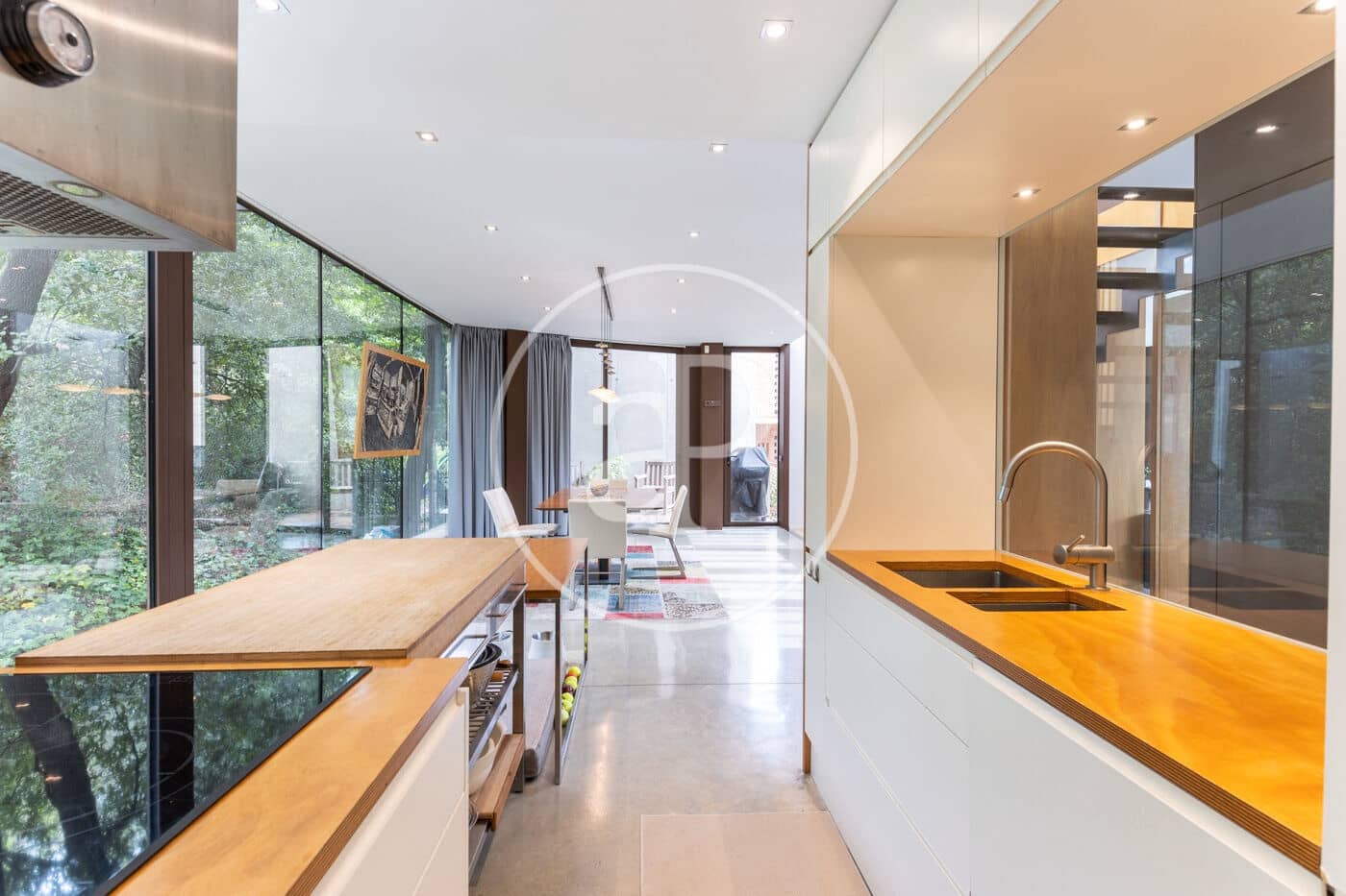 5 bedroom Villa for sale in Sant Cugat del Valles with pool - € 2,900,000 (Ref: 7886645)