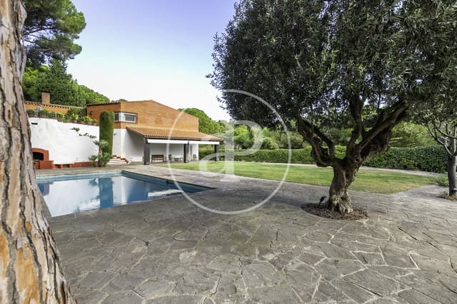 7 chambre Villa/Maison à vendre à Sant Andreu de Llavaneres avec piscine - 1 950 000 € (Ref: 7980537)