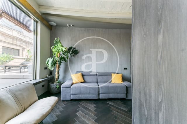 1 bedroom Apartment for sale in El Barri Gòtic, Barcelona city - € 750,000 (Ref: 8002909)