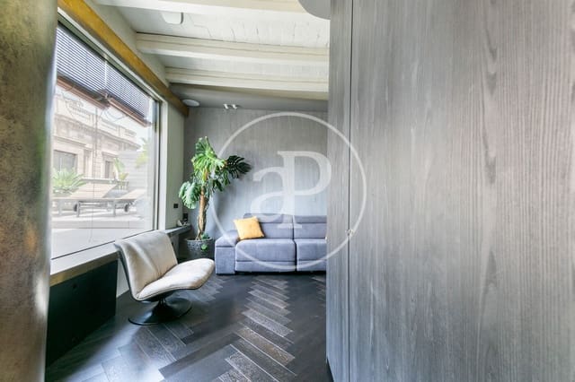 1 bedroom Apartment for sale in El Barri Gòtic, Barcelona city - € 750,000 (Ref: 8002909)