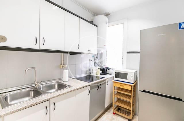 2 bedroom Apartment for sale in El Raval, Barcelona city - € 375,000 (Ref: 8086401)