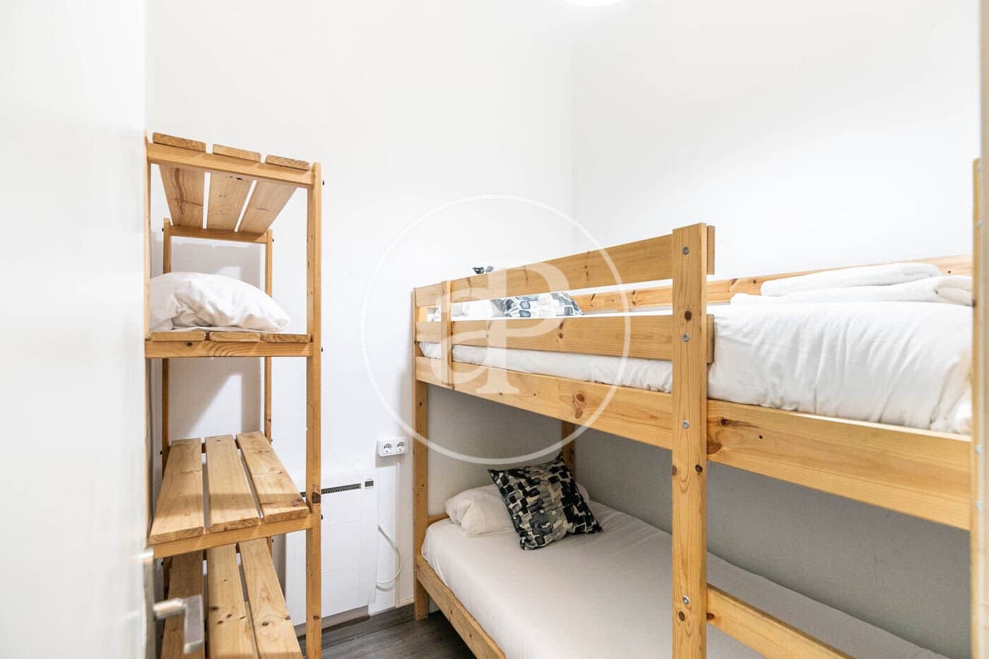 2 soveværelse Lejlighed til salg i Barcelona by - € 375.000 (Ref: 8086401)