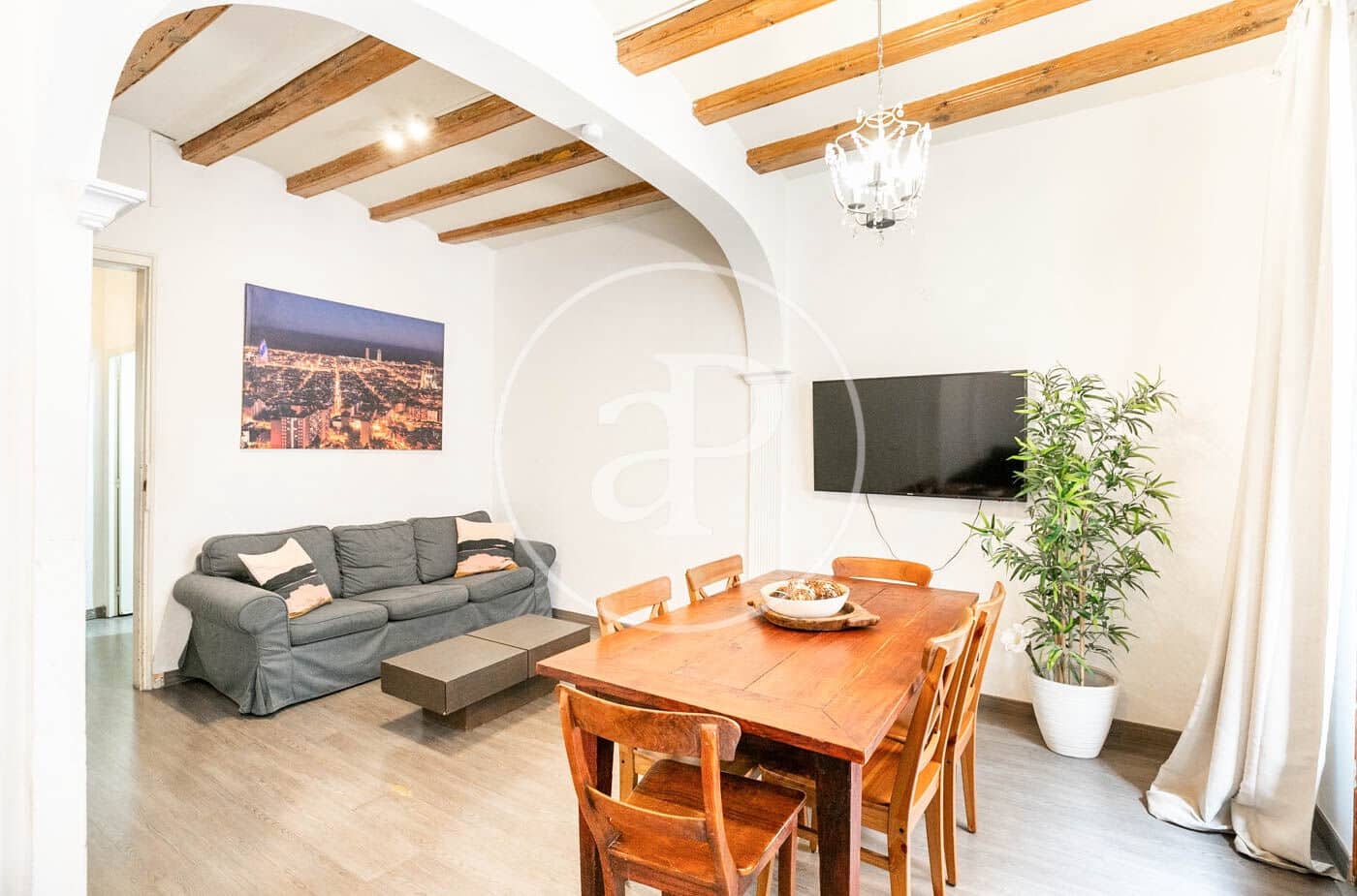 2 soveværelse Lejlighed til salg i Barcelona by - € 375.000 (Ref: 8086401)