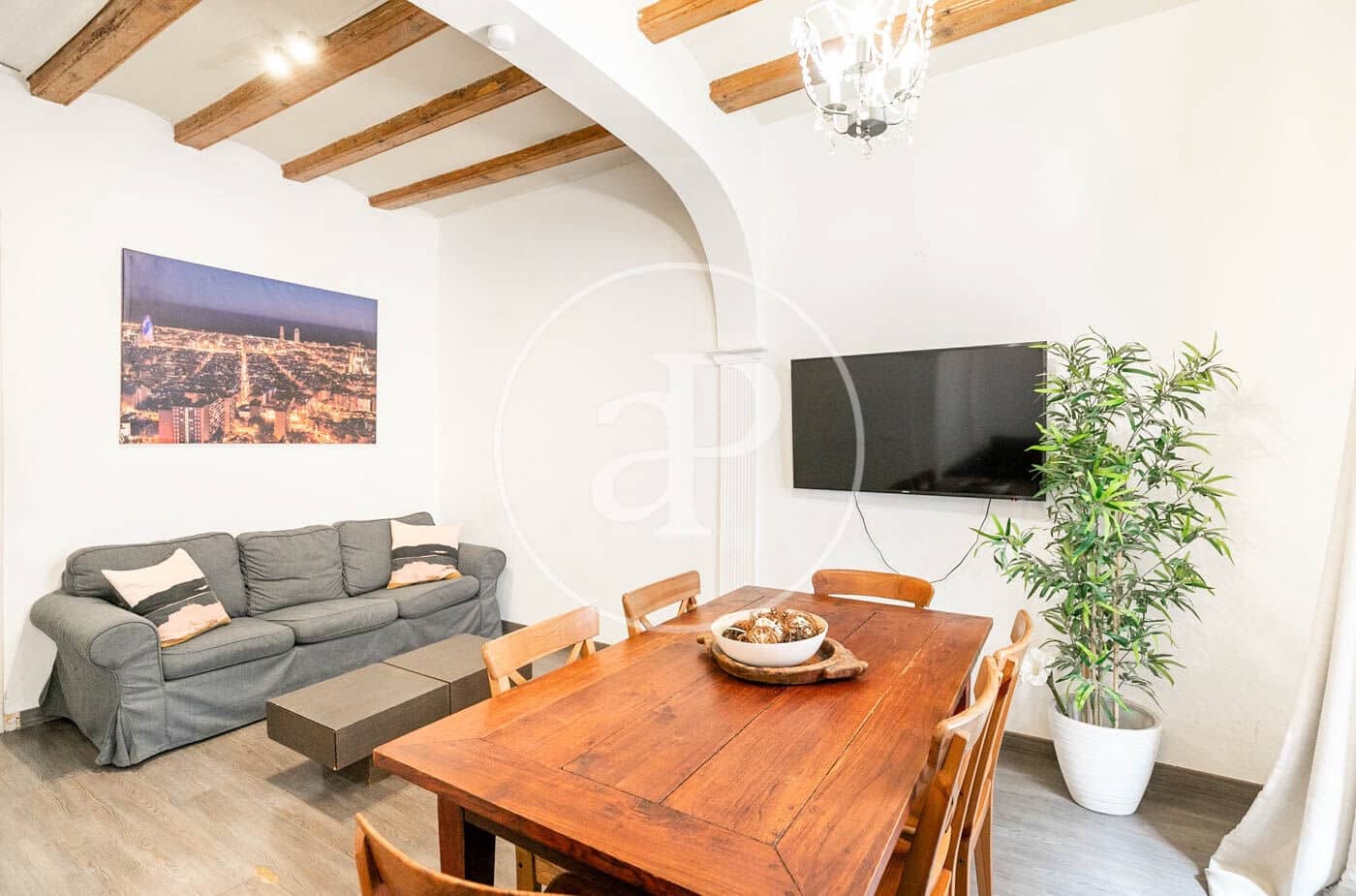 2 soveværelse Lejlighed til salg i Barcelona by - € 375.000 (Ref: 8086401)