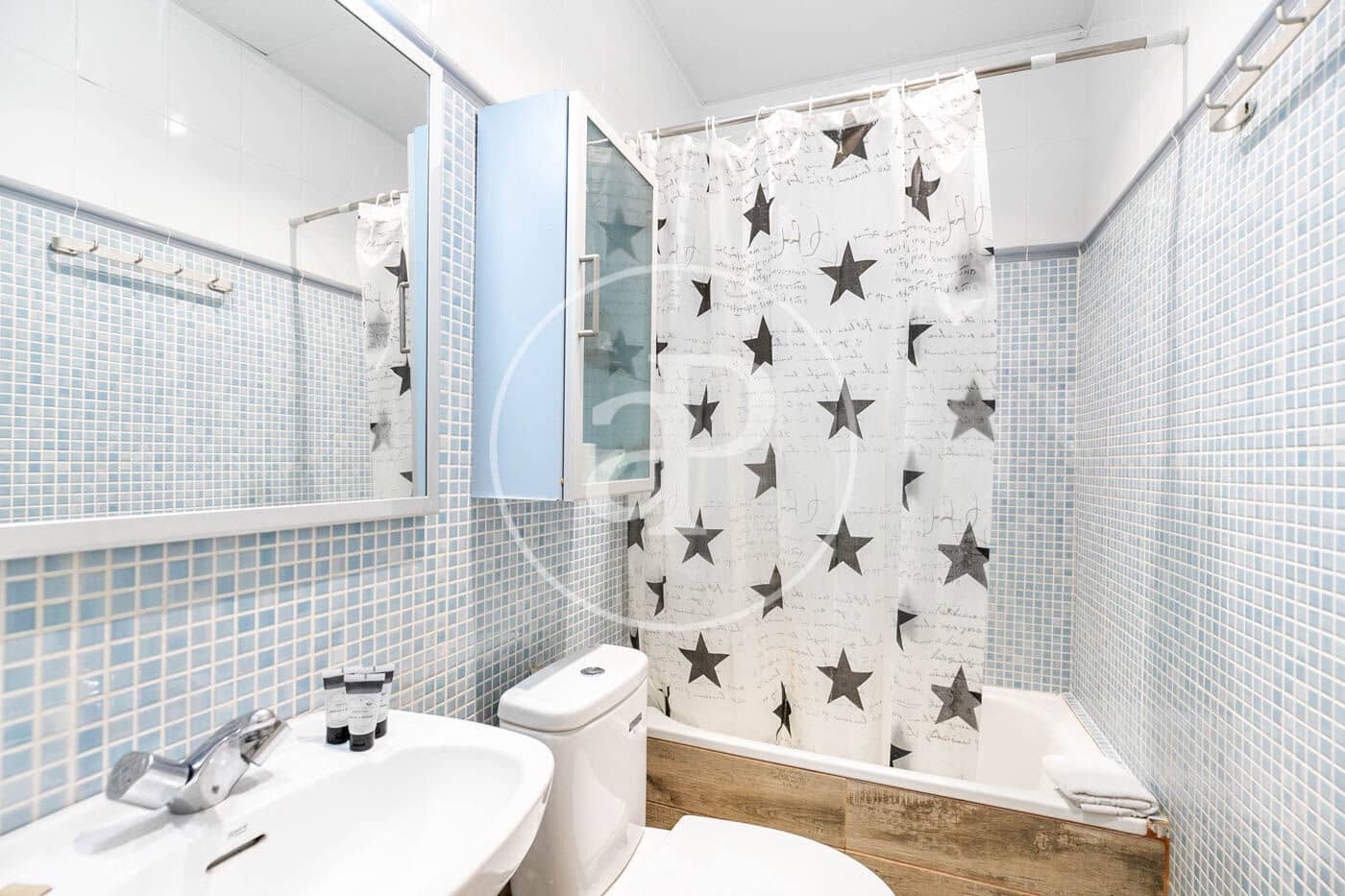 2 soveværelse Lejlighed til salg i Barcelona by - € 375.000 (Ref: 8086401)