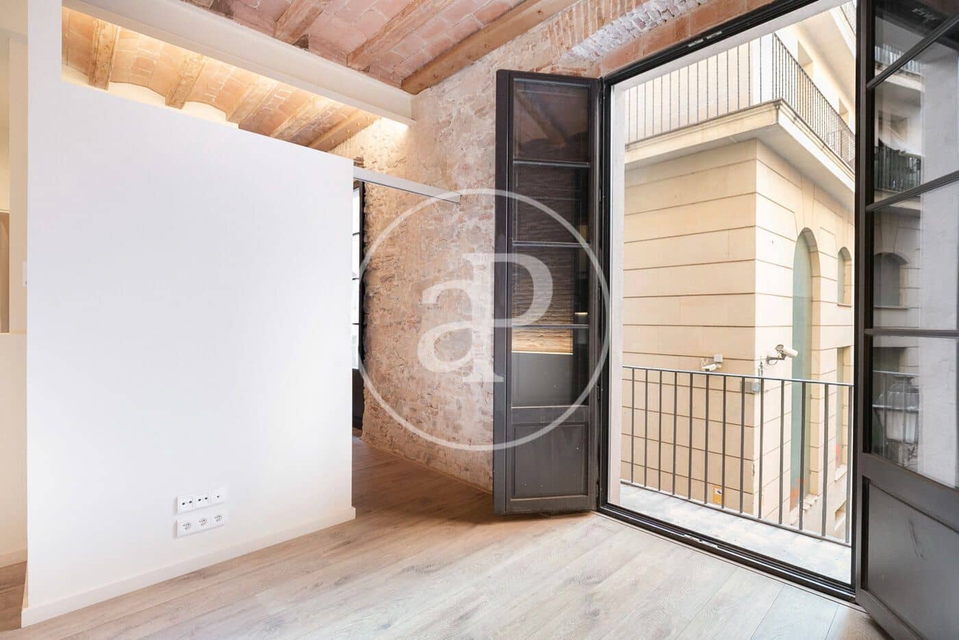 2 bedroom Flat for rent in El Raval, Barcelona city with pool € 1,400