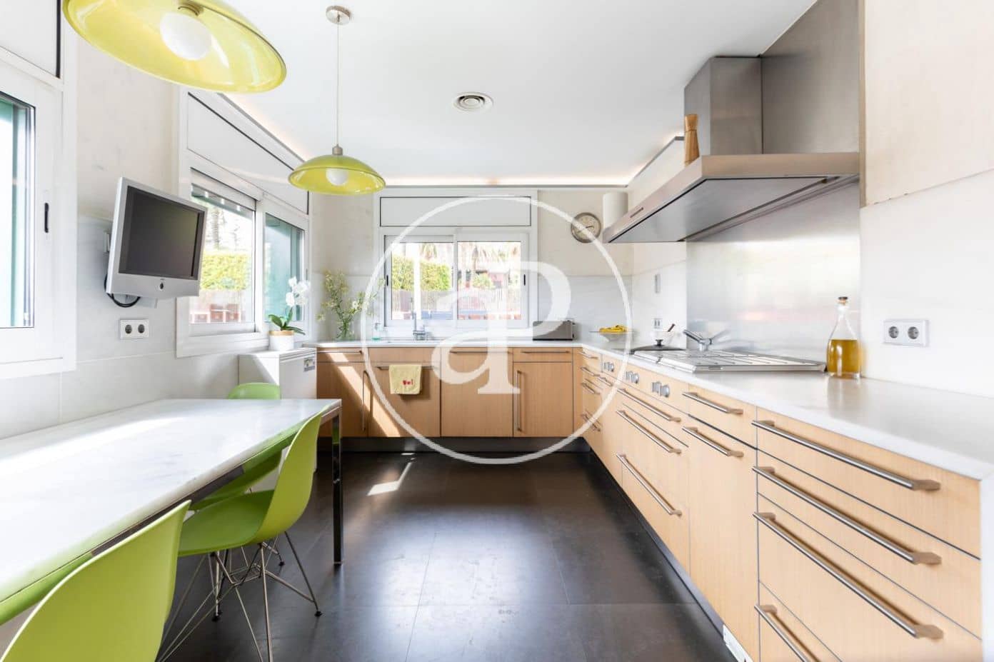 6 soverom Villa til salgs i Bellaterra - € 995 000 (Ref: 8107677)