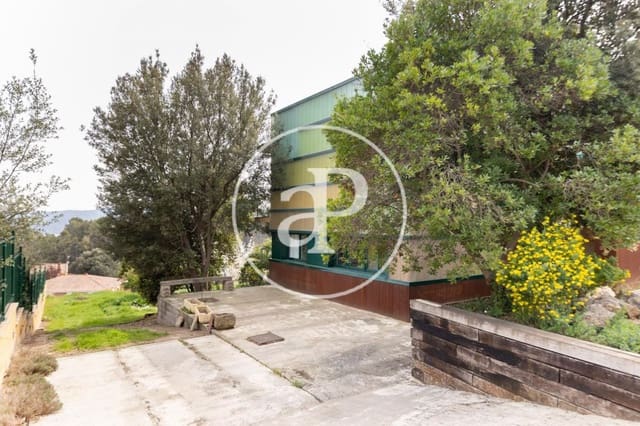 6 slaapkamer Villa te koop in Bellaterra, Cerdanyola del Vallès - € 995.000 (Ref: 8107677)