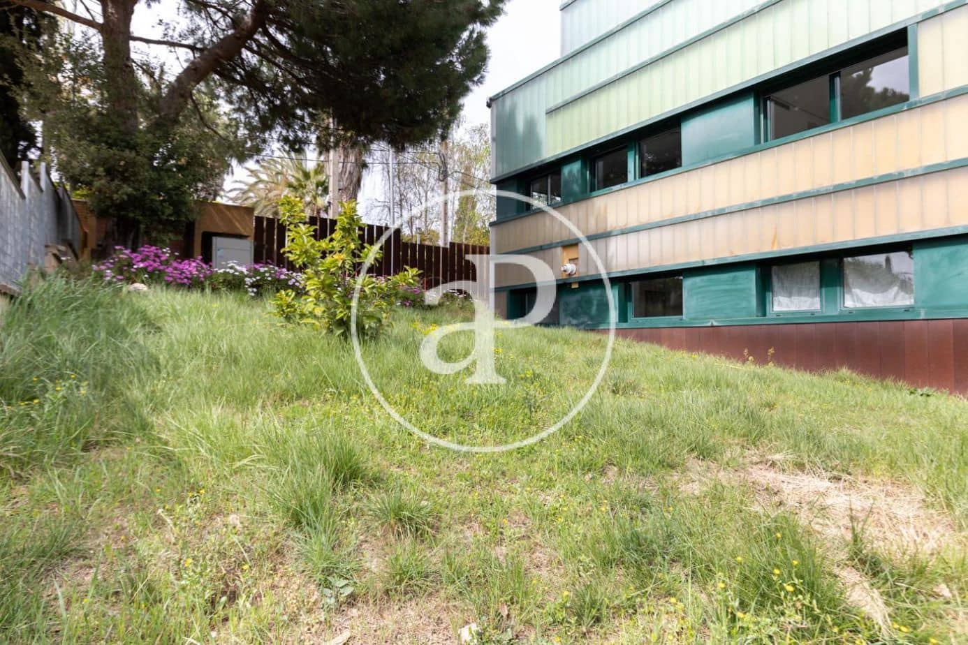 6 soverom Villa til salgs i Bellaterra - € 995 000 (Ref: 8107677)