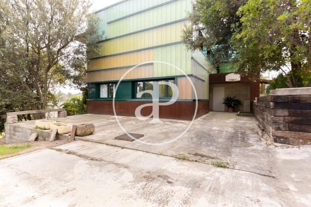 6 slaapkamer Villa te koop in Bellaterra, Cerdanyola del Vallès - € 995.000 (Ref: 8107677)