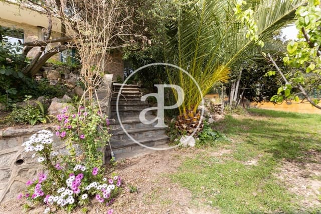 6 slaapkamer Villa te koop in Bellaterra, Cerdanyola del Vallès - € 995.000 (Ref: 8107677)