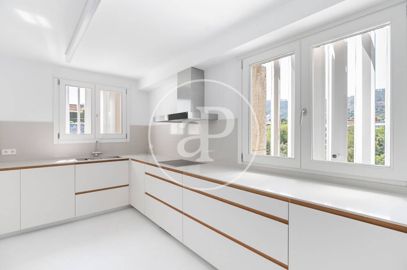 7 soveværelse Penthouse til salg i Barcelona by med swimmingpool - € 5.800.000 (Ref: 8201074)