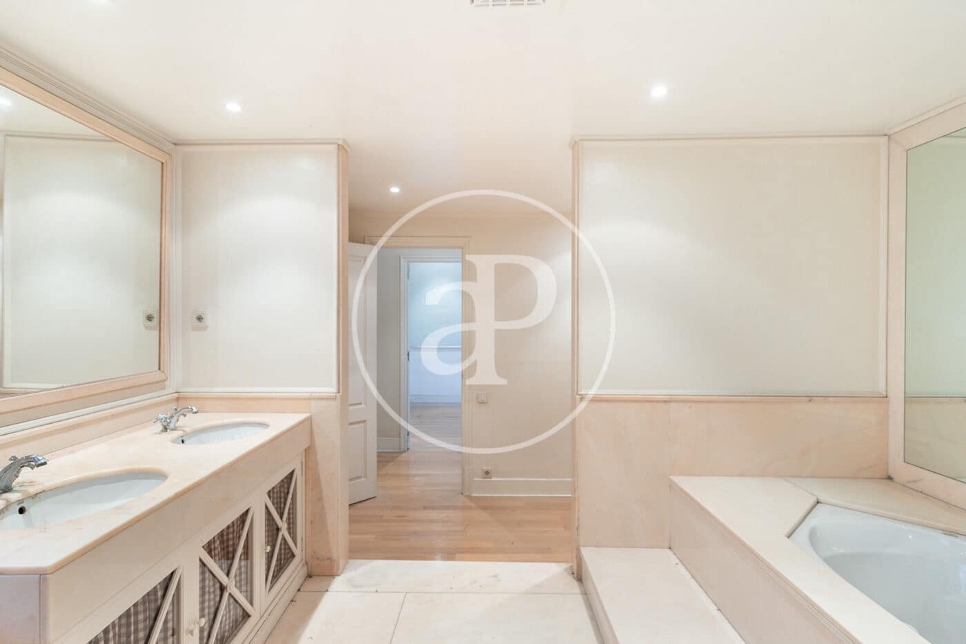 4 soverom Leilighet til salgs i Barcelona by - € 1 750 000 (Ref: 8201084)