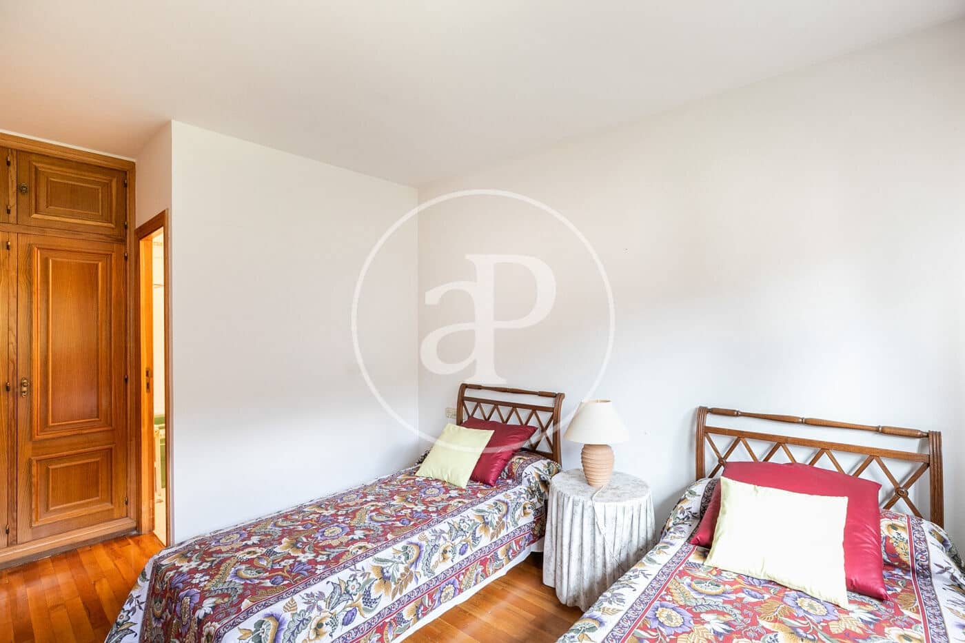 5 soveværelse Villa til salg i Esplugues de Llobregat - € 2.450.000 (Ref: 8201101)