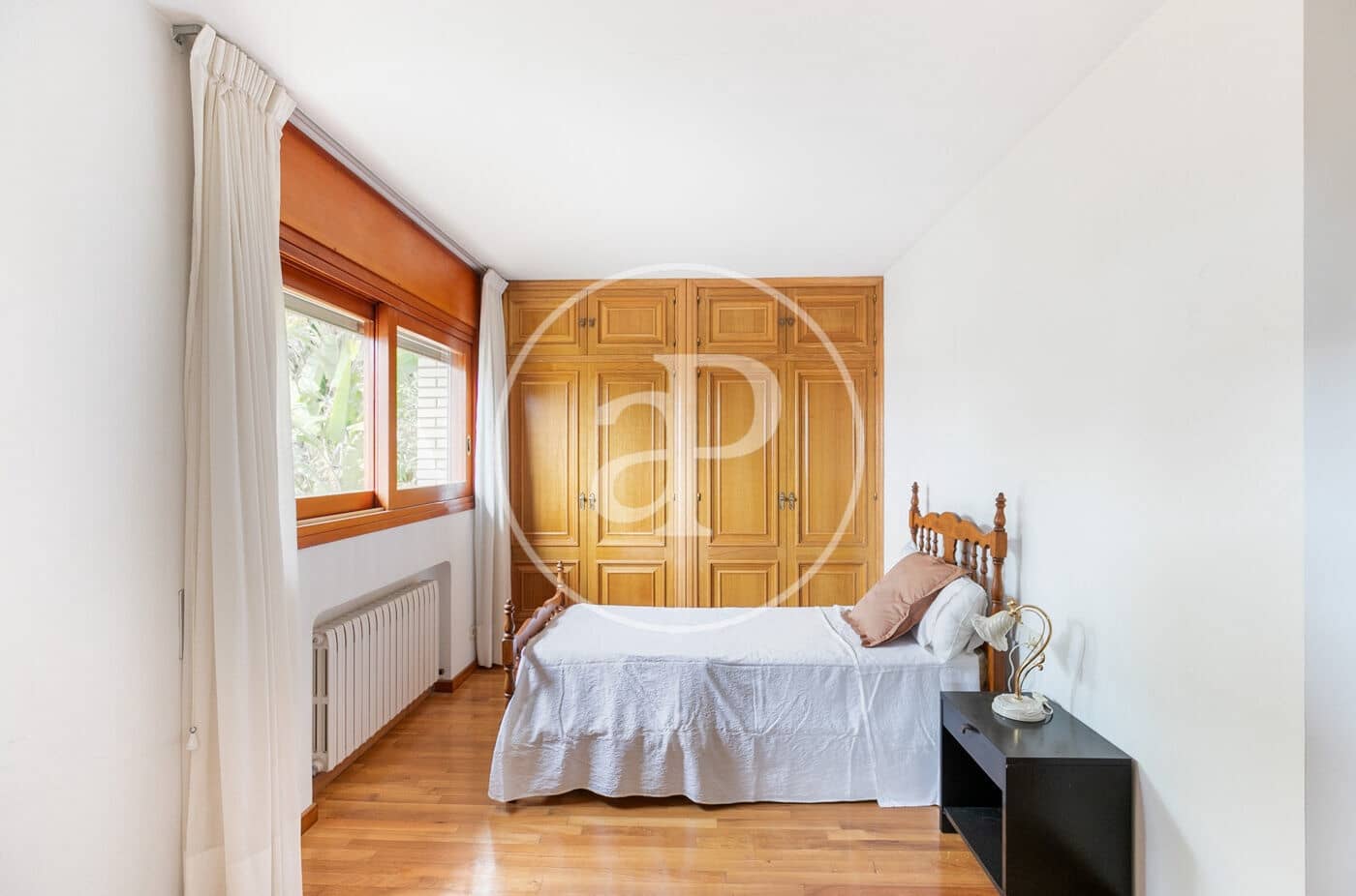 5 soveværelse Villa til salg i Esplugues de Llobregat - € 2.450.000 (Ref: 8201101)