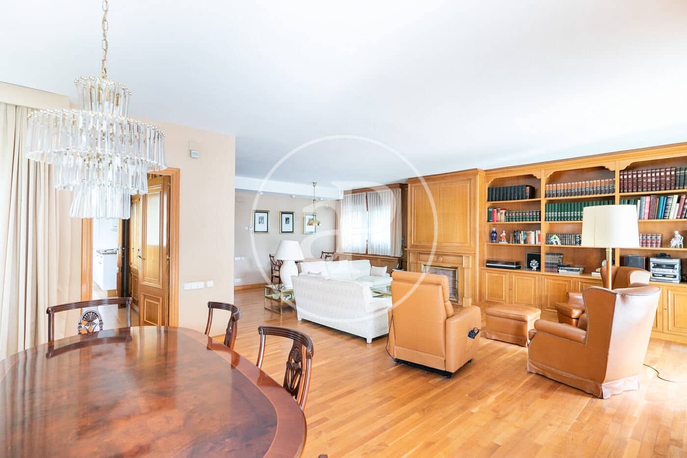 5 soveværelse Villa til salg i Esplugues de Llobregat - € 2.450.000 (Ref: 8201101)