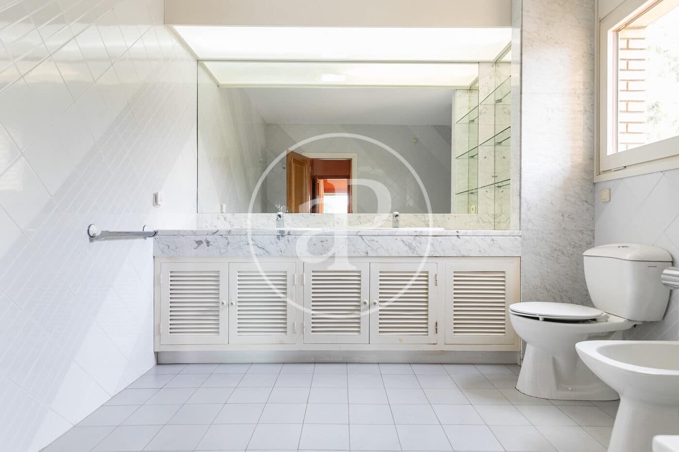 5 soveværelse Villa til salg i Esplugues de Llobregat - € 2.450.000 (Ref: 8201101)