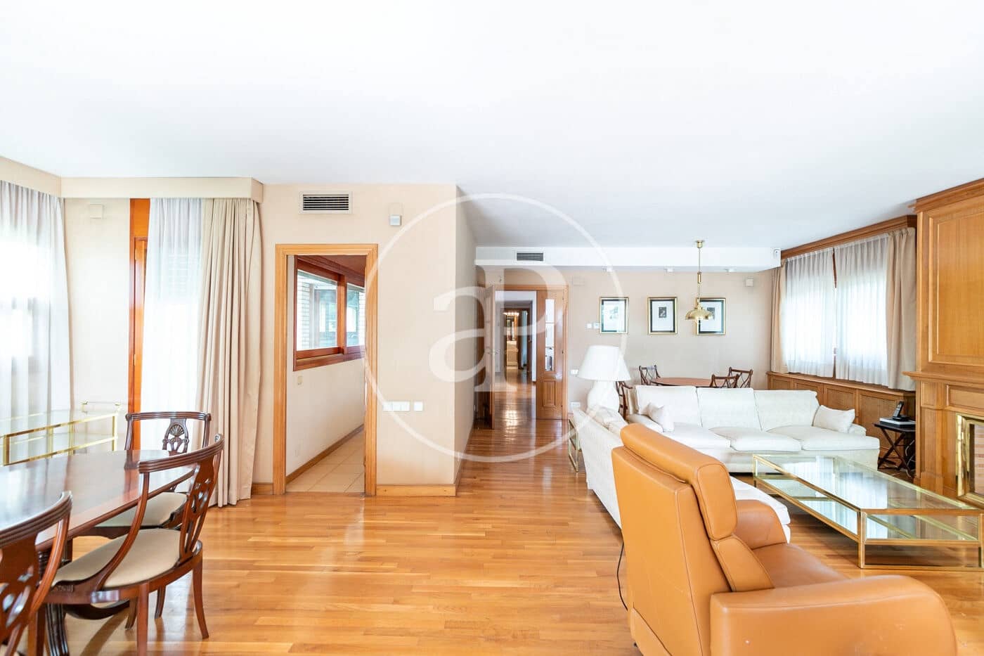 5 soveværelse Villa til salg i Esplugues de Llobregat - € 2.450.000 (Ref: 8201101)