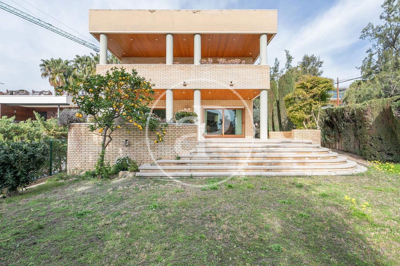 5 soveværelse Villa til salg i Esplugues de Llobregat - € 2.450.000 (Ref: 8201101)