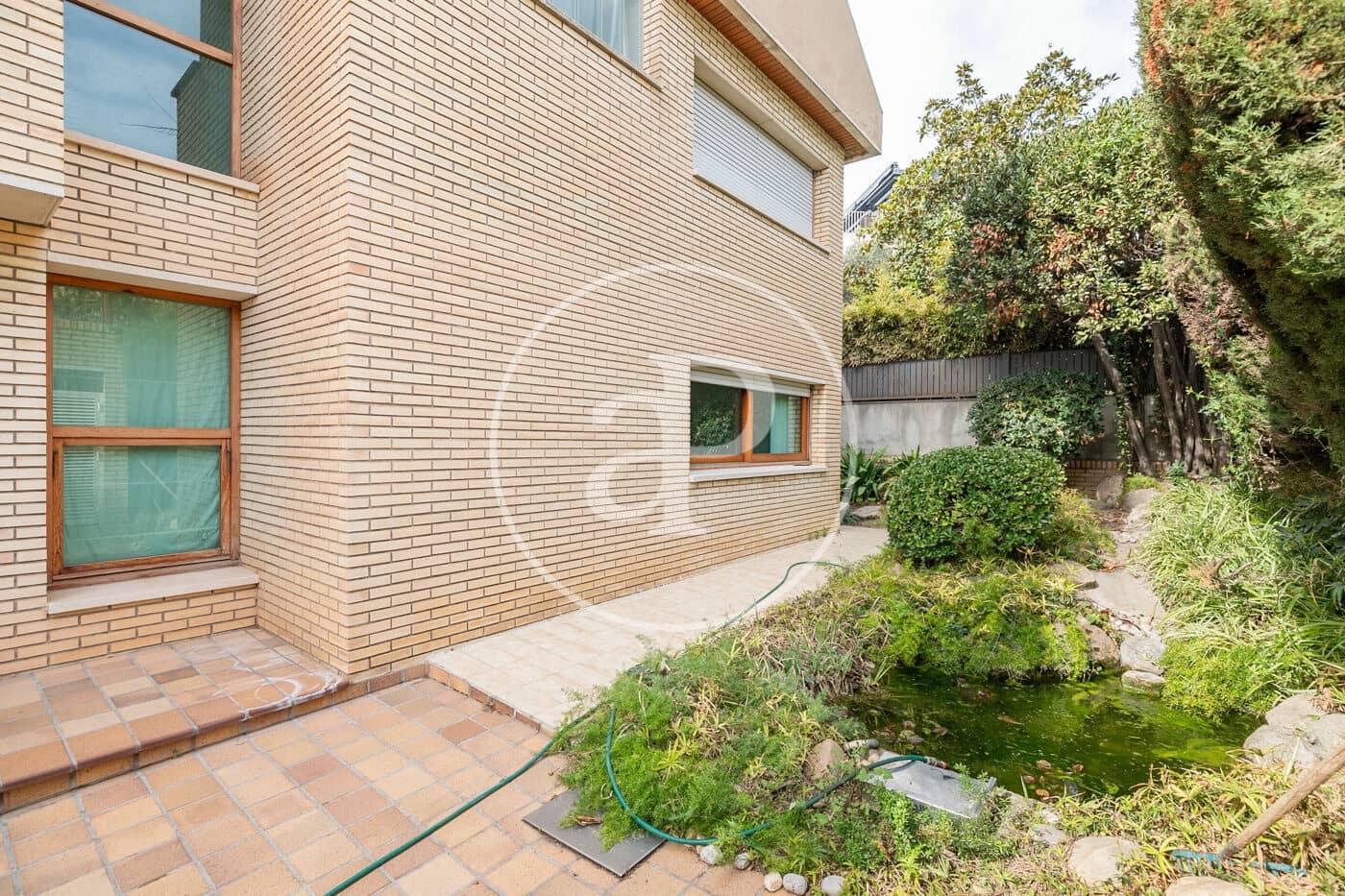 5 soveværelse Villa til salg i Esplugues de Llobregat - € 2.450.000 (Ref: 8201101)