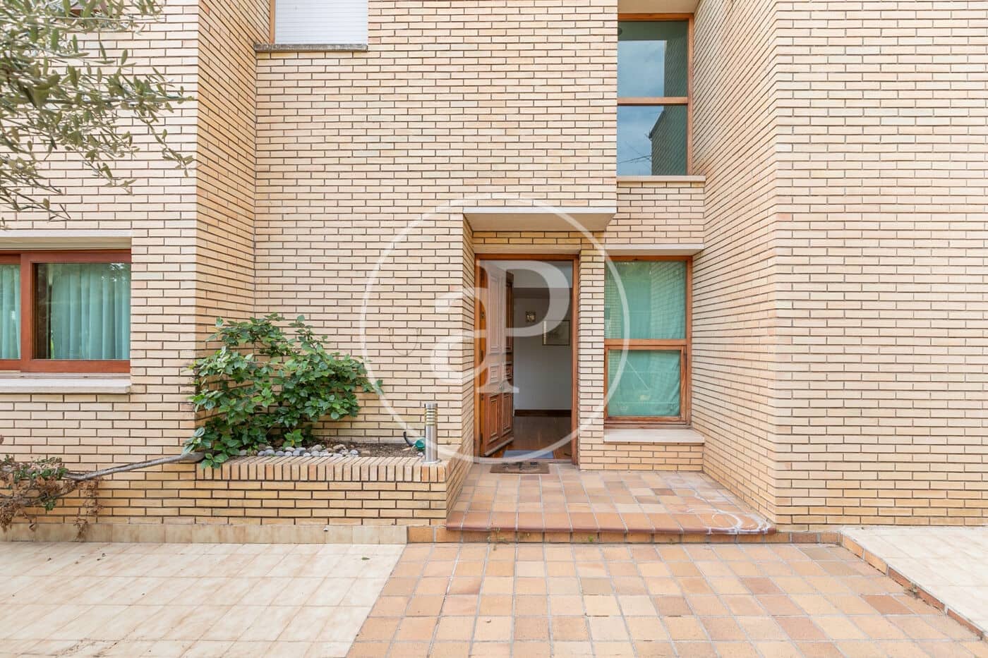 5 soveværelse Villa til salg i Esplugues de Llobregat - € 2.450.000 (Ref: 8201101)