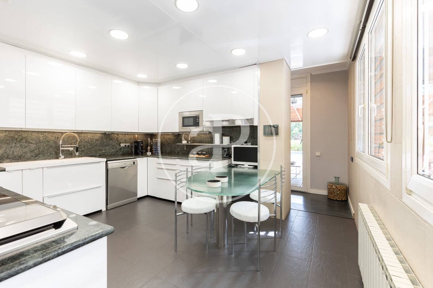 6 sypialnia Willa na sprzedaż w Sant Quirze del Valles z basenem - 1 250 000 € (Ref: 8201235)