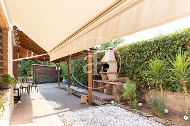 6 sypialnia Willa na sprzedaż w Sant Quirze del Vallès z basenem - 1 250 000 € (Ref: 8201235)