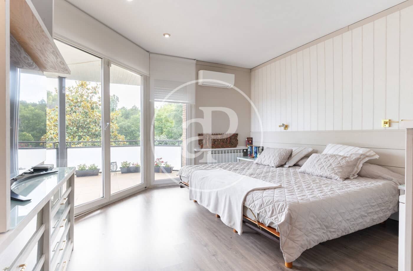 6 sypialnia Willa na sprzedaż w Sant Quirze del Valles z basenem - 1 250 000 € (Ref: 8201235)