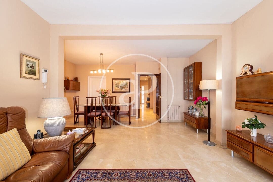 4 soveværelse Villa til salg i Sabadell - € 845.000 (Ref: 8220006)