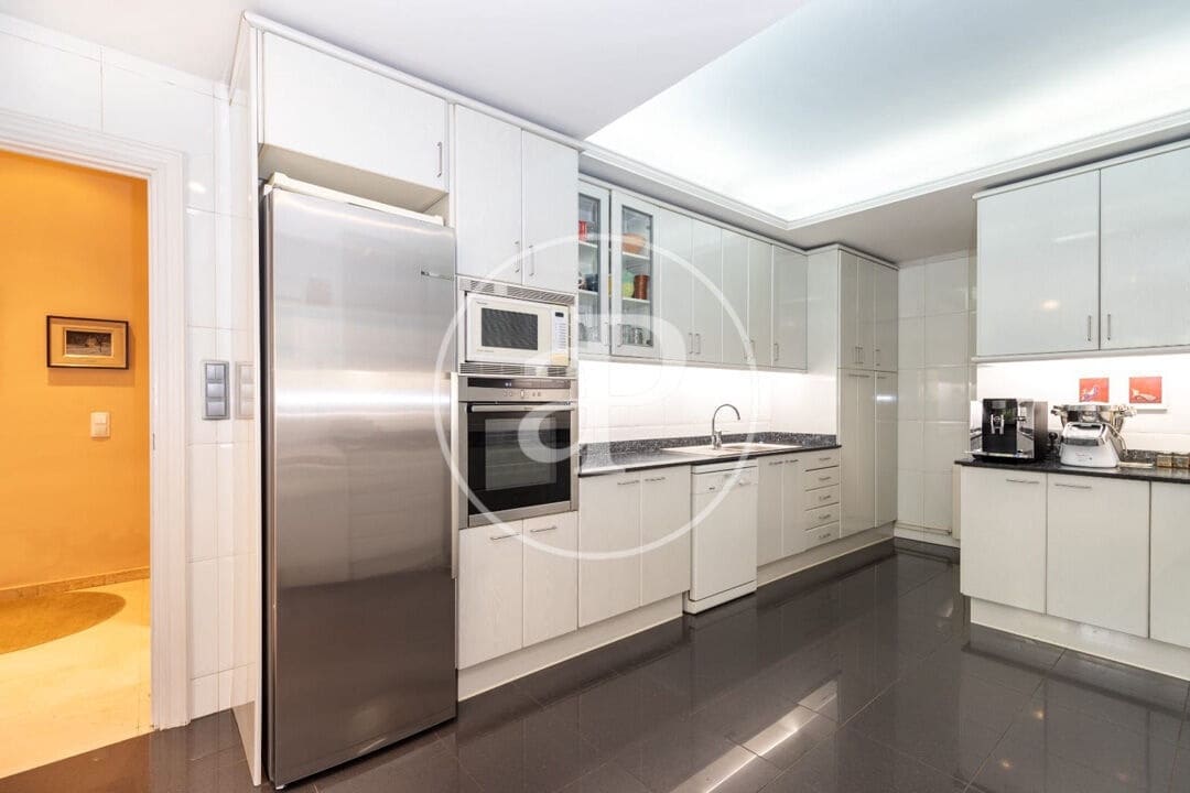 4 soveværelse Villa til salg i Sabadell - € 845.000 (Ref: 8220006)