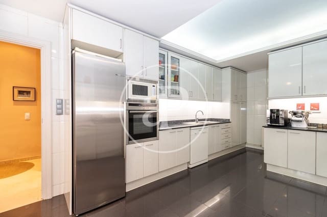 4 makuuhuone Huvila myytävänä paikassa Sabadell - 845 000 € (Ref: 8220006)