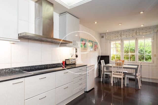 4 makuuhuone Huvila myytävänä paikassa Sabadell - 845 000 € (Ref: 8220006)