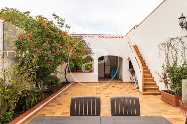 4 makuuhuone Huvila myytävänä paikassa Sabadell - 845 000 € (Ref: 8220006)