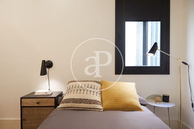 2 soveværelse Lejlighed til salg i El Barri Gòtic, Barcelona by - € 545.000 (Ref: 8225707)