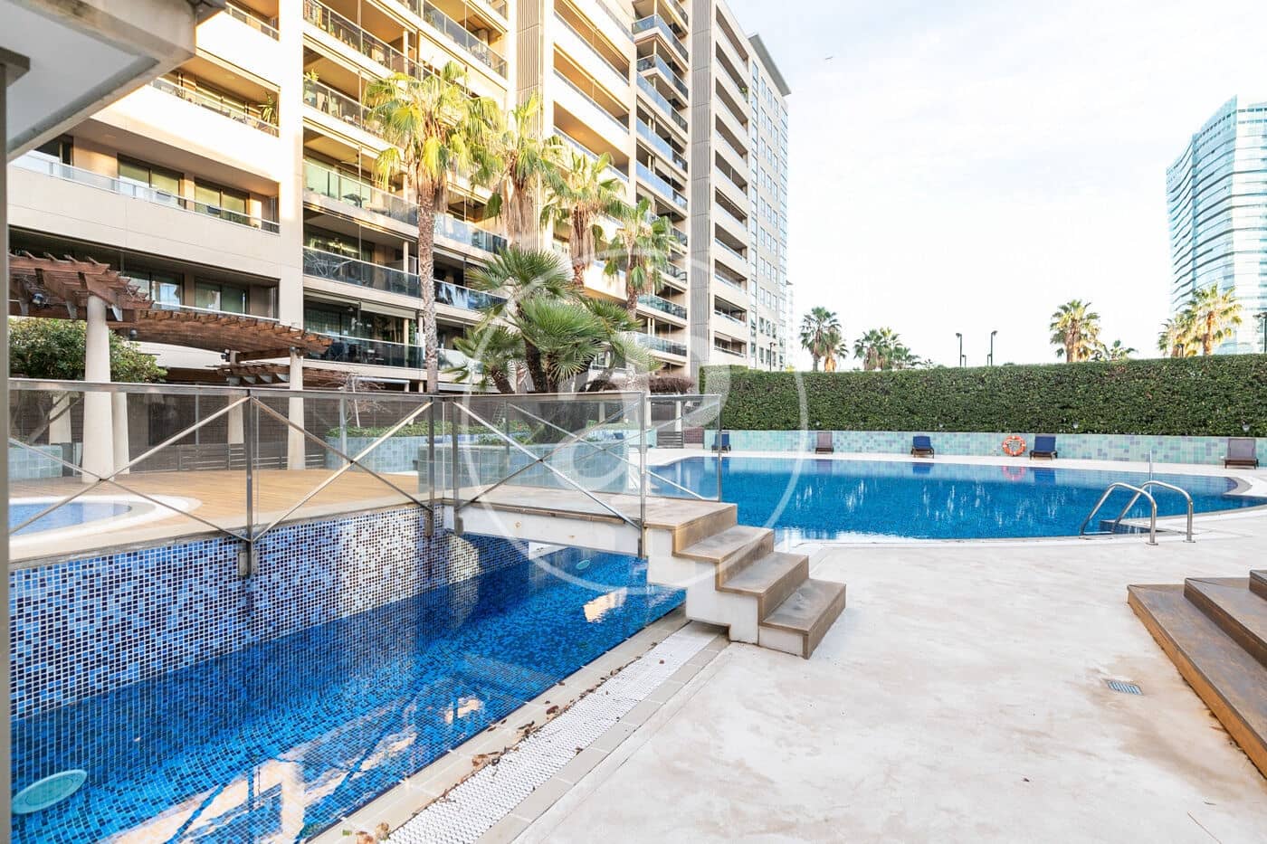 3 soveværelse Lejlighed til salg i Barcelona by med swimmingpool - € 865.000 (Ref: 8321484)