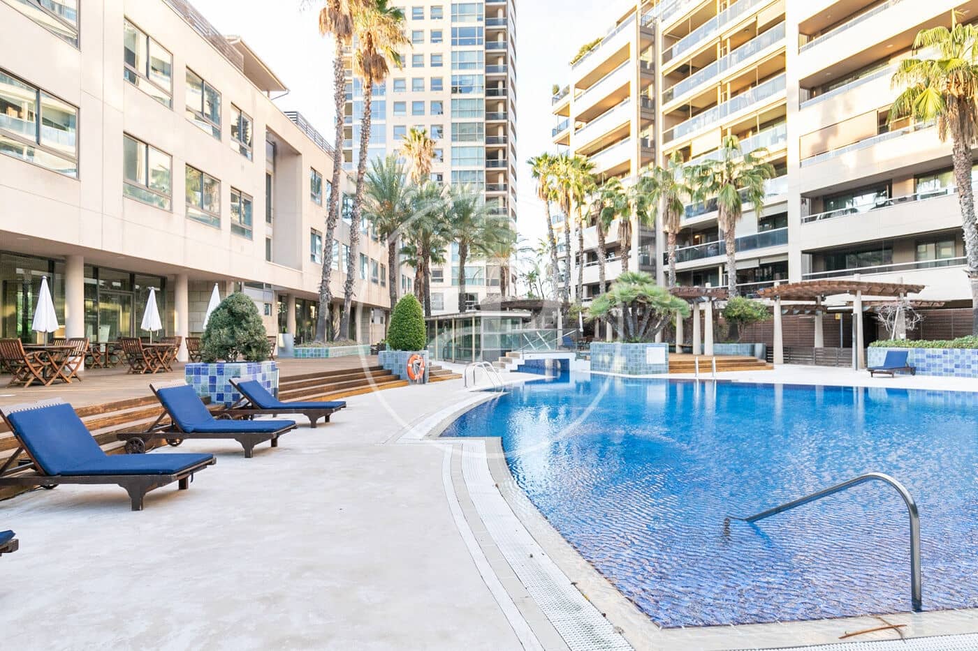 3 soveværelse Lejlighed til salg i Barcelona by med swimmingpool - € 865.000 (Ref: 8321484)