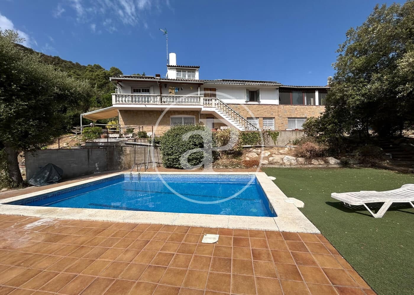 7 sypialnia Willa na sprzedaż w Matadepera z basenem garażem - 799 000 € (Ref: 8332132)