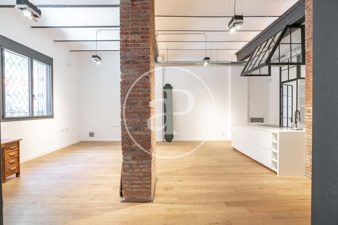 3 slaapkamer Appartement te koop in Barcelona stad - € 845.000 (Ref: 8435792)